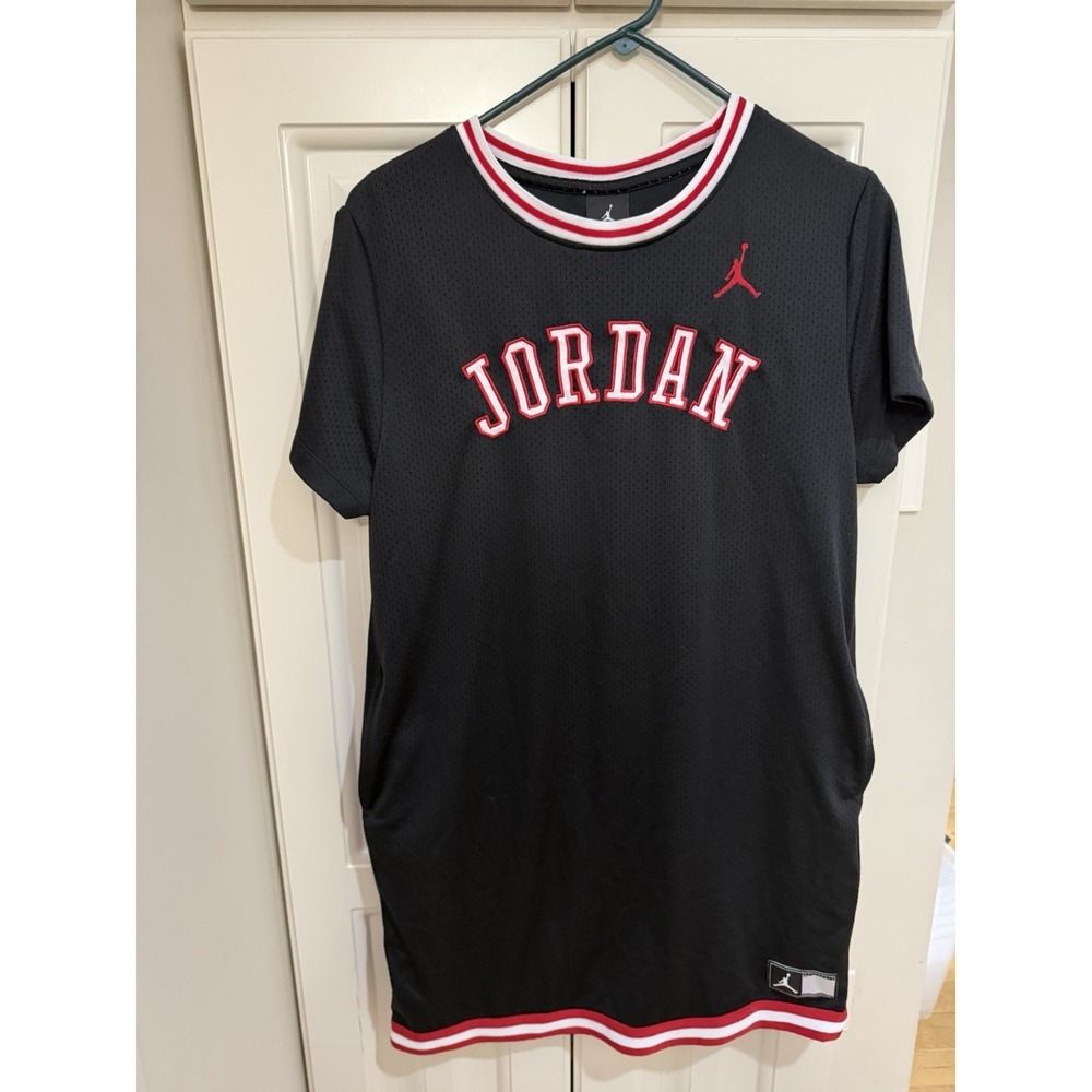 Jordan Youth XXL 14-16 Jersey Shirt Black Red Jumpman Mesh Pockets EUC Unisex